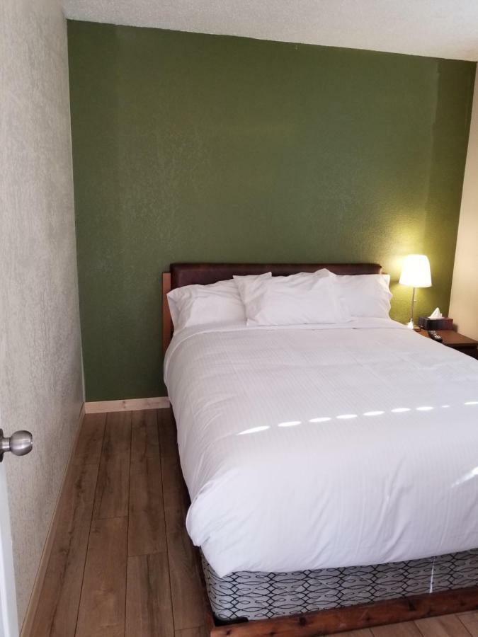 Sundre Sun Plaza Motel المظهر الخارجي الصورة